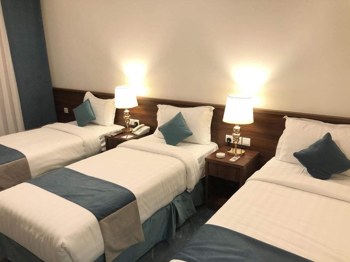 Zaha Al Madina Hotel Medina ภายนอก รูปภาพ